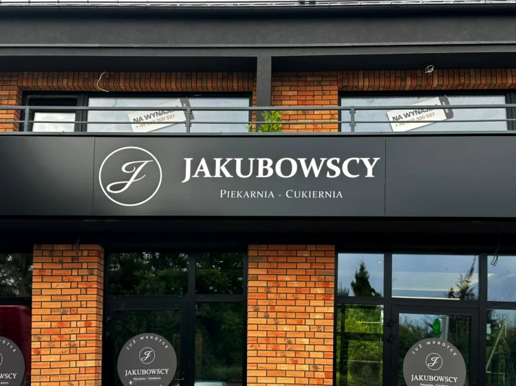 kaseton-reklamowy-piekarnia-cukiernia-jakubowscy