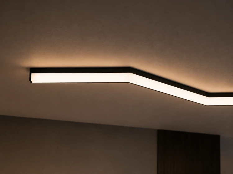 nowoczesna-lampa-sufitowa-led-geometryczna-lampa-liniowa-czarna-oprawa-oswietleniowa-designerskie-oswietlenie-wnetrz-minimalistyczny-zygzak-led